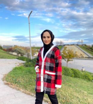 Desenli Çift Cepli Kırmızı Hırka